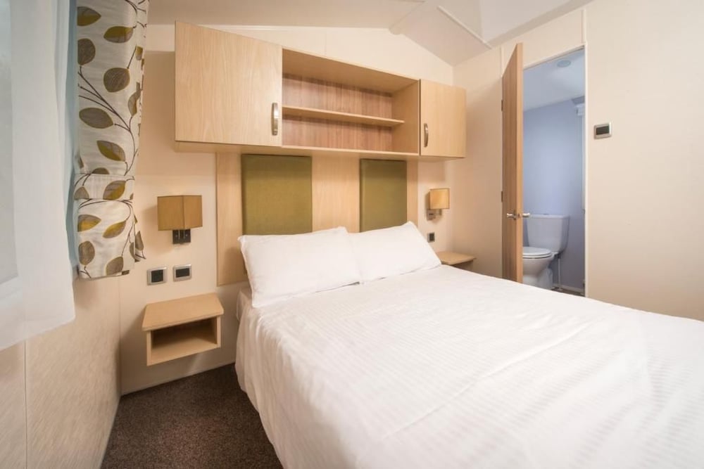 Sandaway Beach Holiday Park 10/50