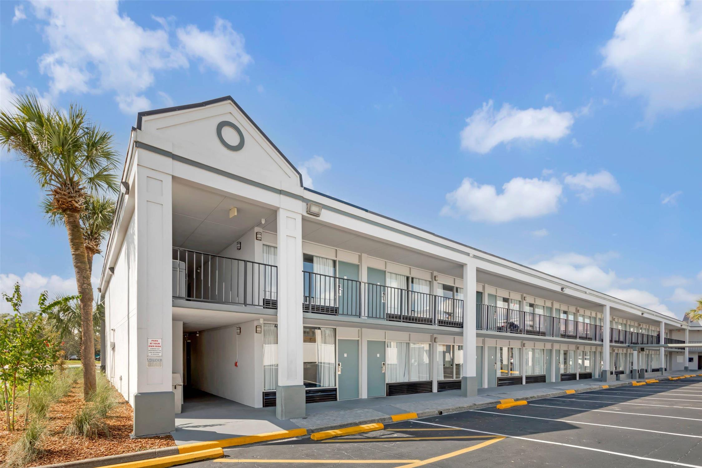 Rodeway Inn Orange Park - Jacksonville near Naval Air Station 15/18