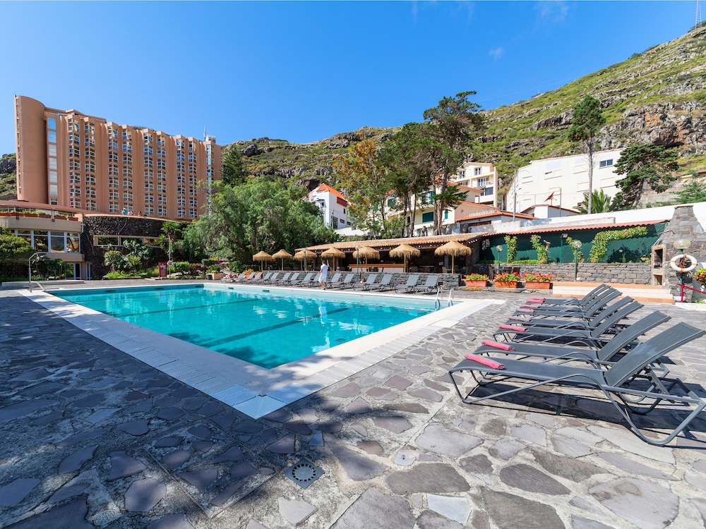 Baia Madeira Hotel - Ocean Beachfront 5/54