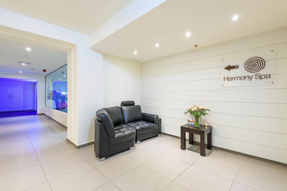 Melpo Antia Hotel & Suites 49/69
