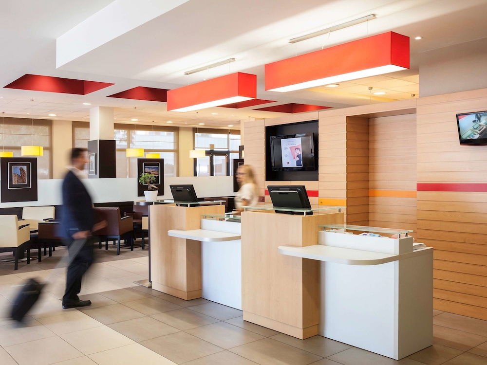 IBIS BARCELONA RIPOLLET 3/72