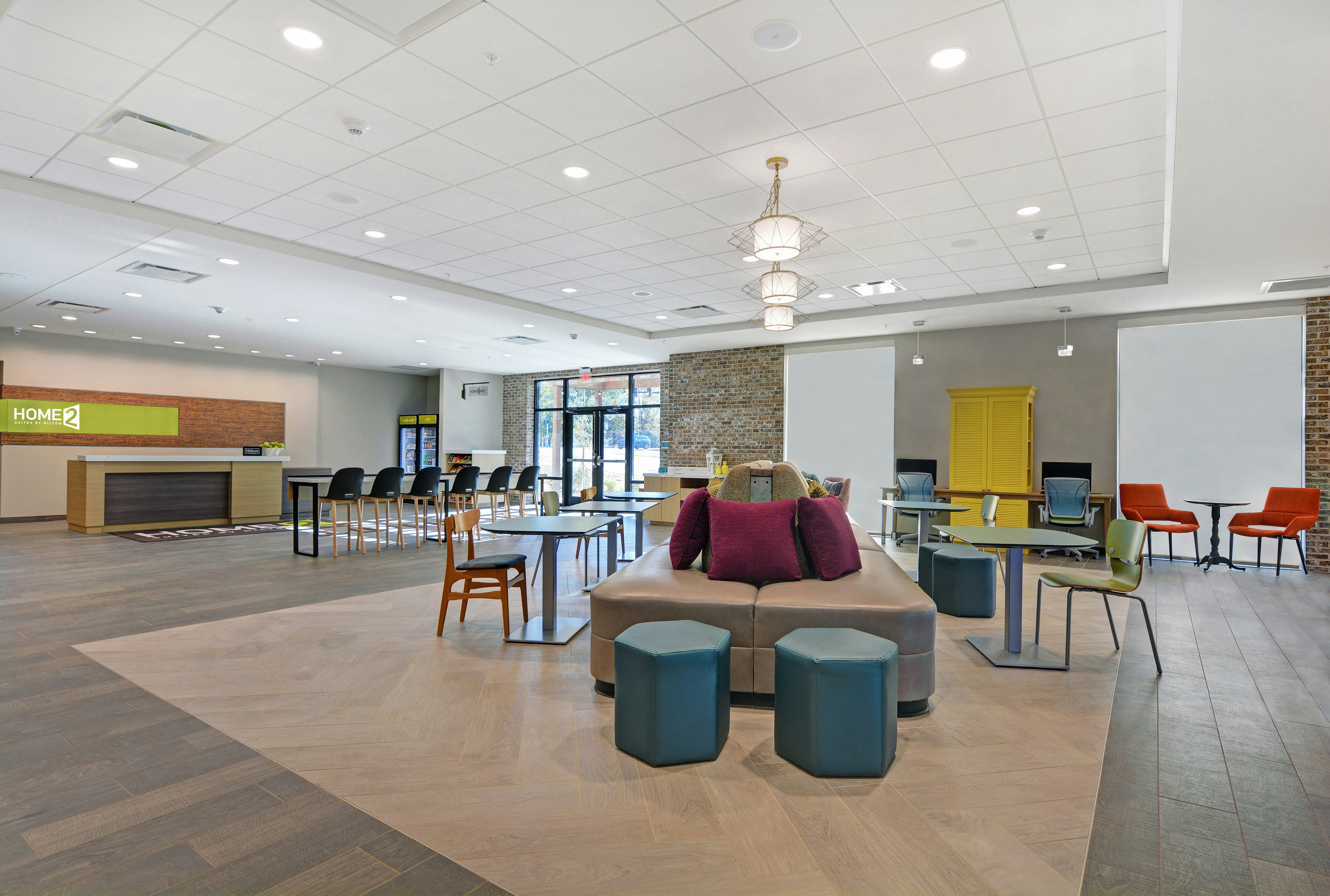 Home2 Suites By Hilton Charleston Daniel Island 40/55