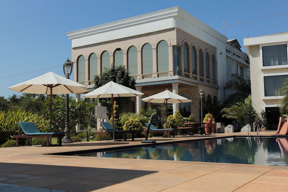 Meridian Bay Resort and Spa Kundapur 50/53