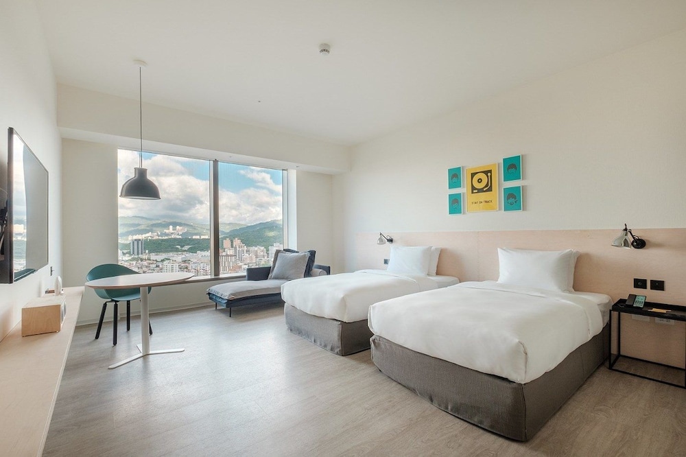 AMBA TAIPEI SONGSHAN 25/58