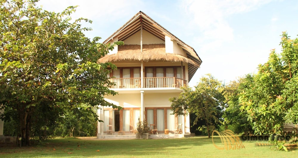 GIMAN FREE BEACH RESORT 1/67