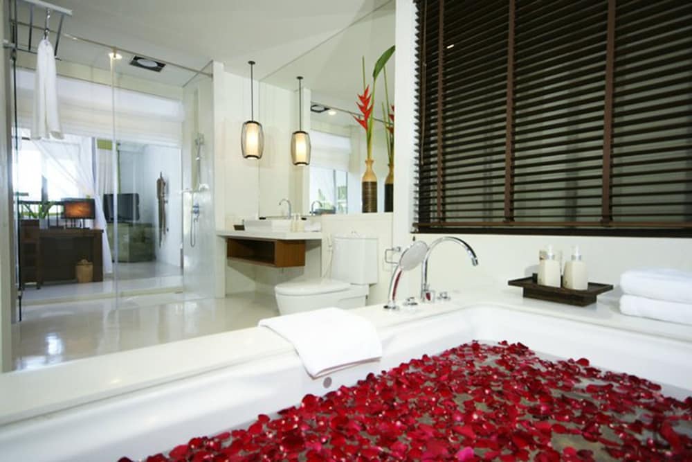 Pattara Resort Spa 50/50