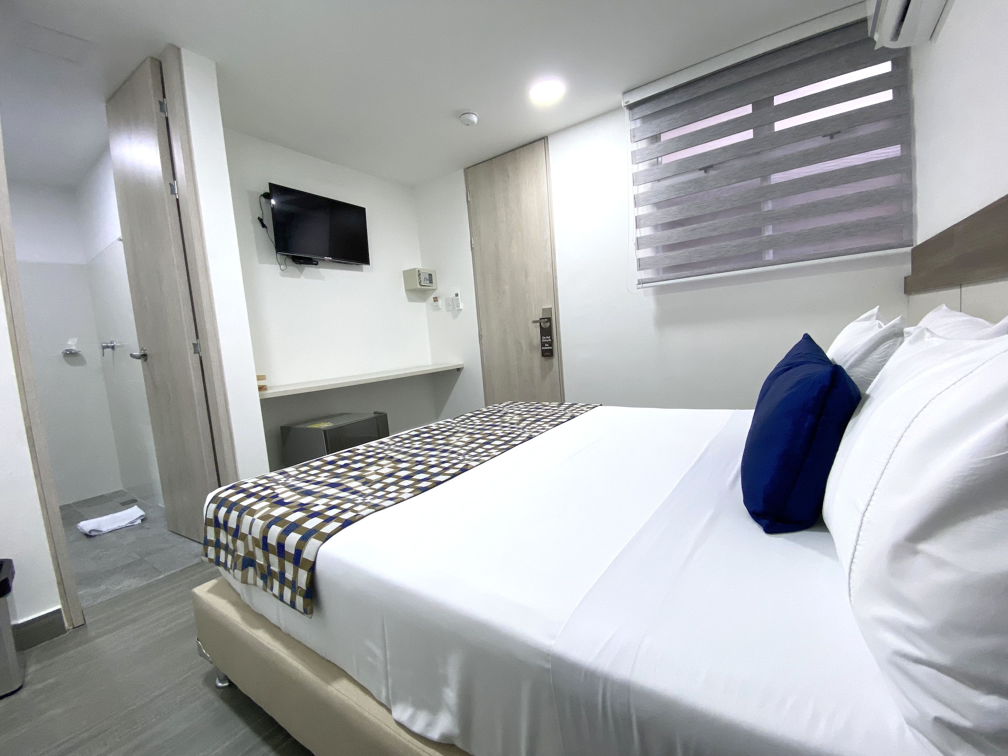 Standard, Double Bed