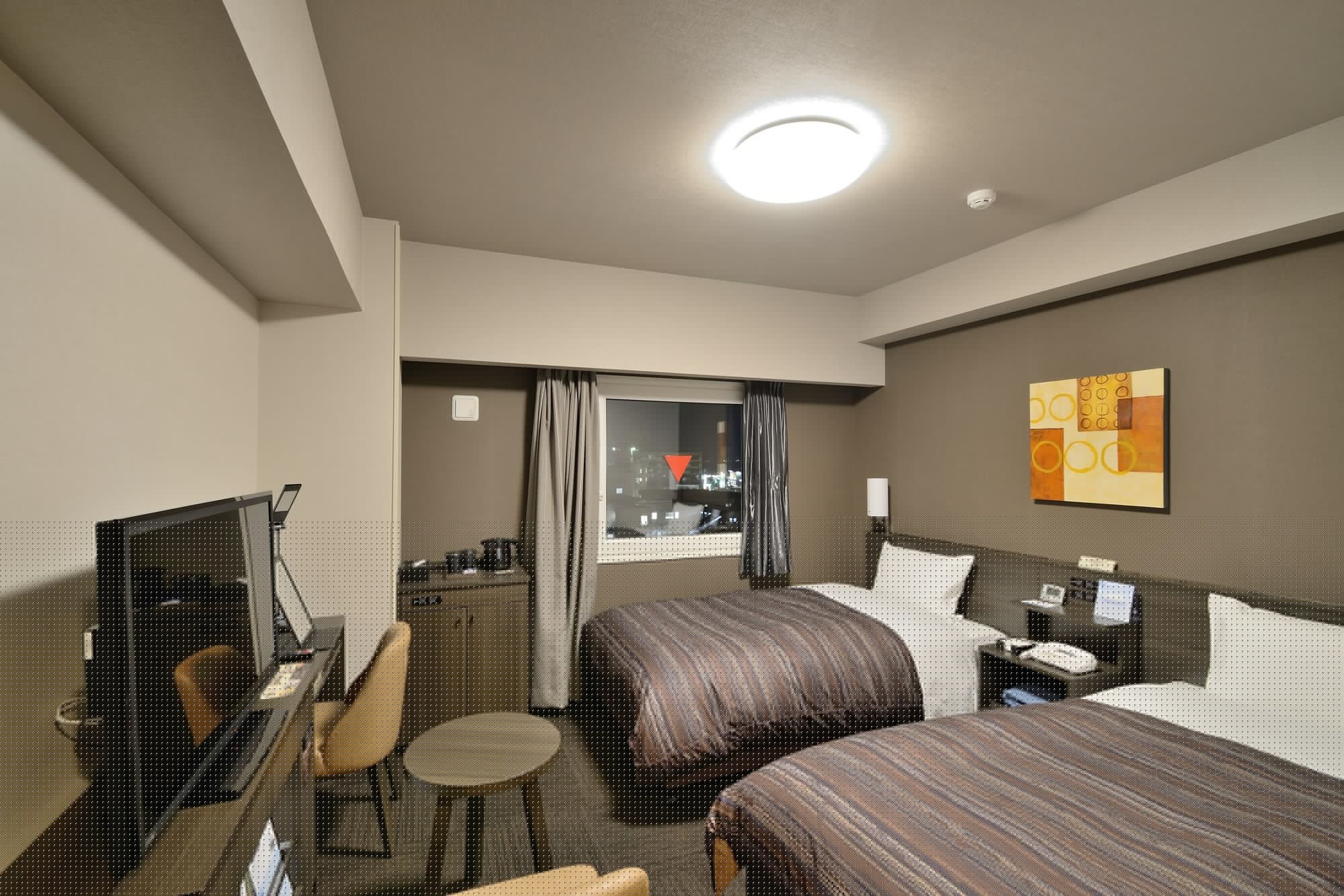 COMFORT, TWIN BEDS