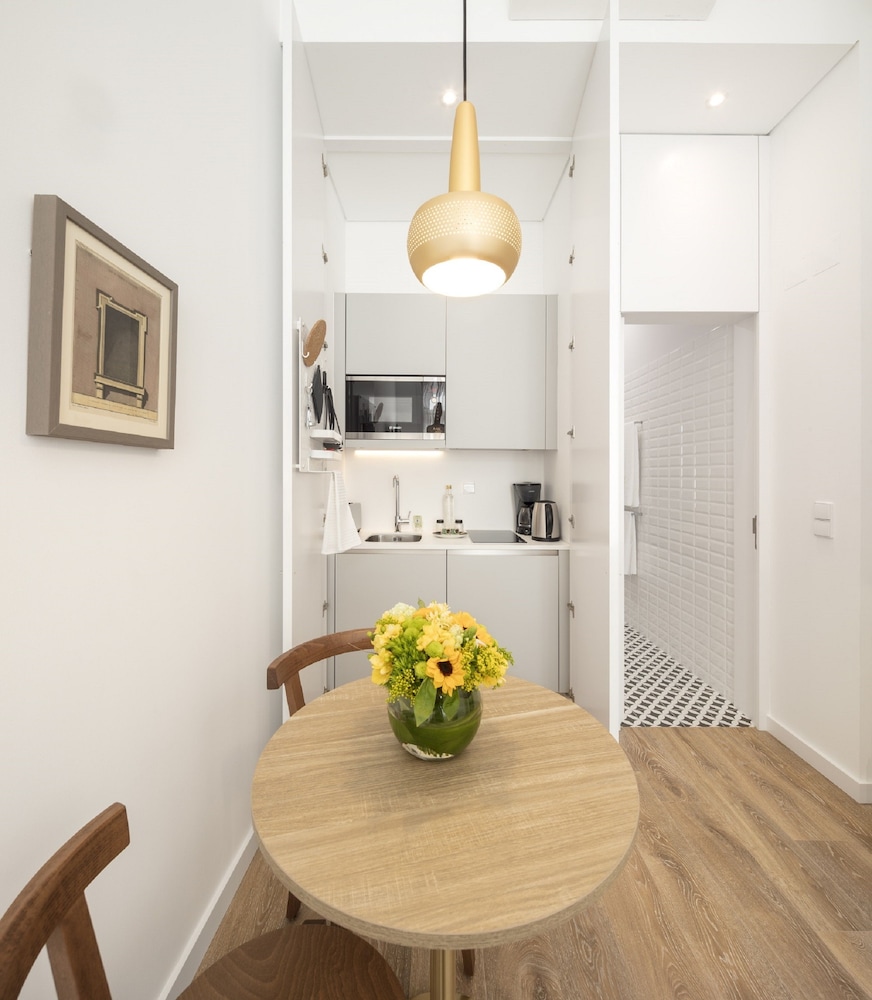 Lisbon Serviced Apartments - Chiado Emenda 68/70