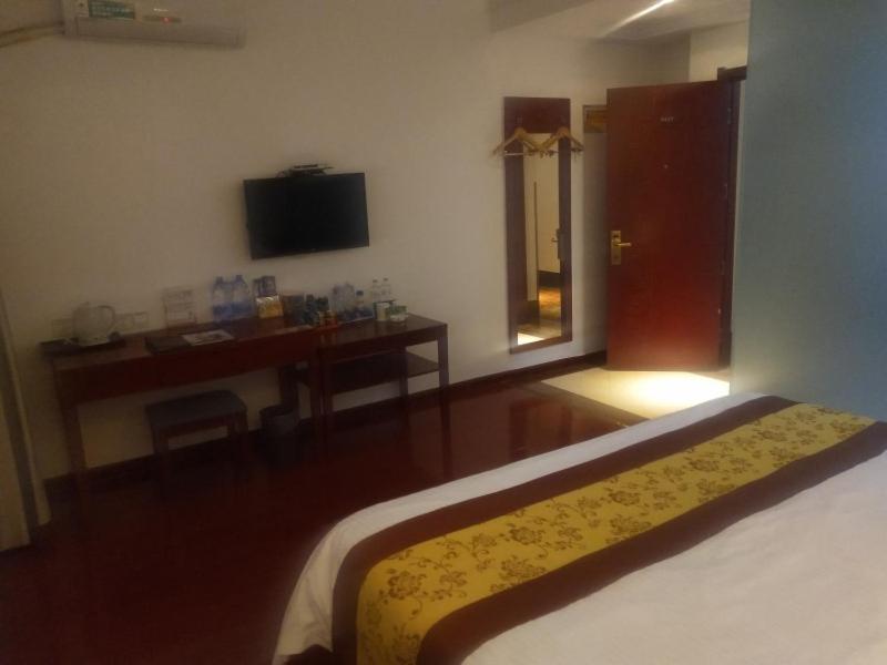GreenTree Inn Heze Development Zone Guangzhou Road Yuehua Express Hotel 47/58