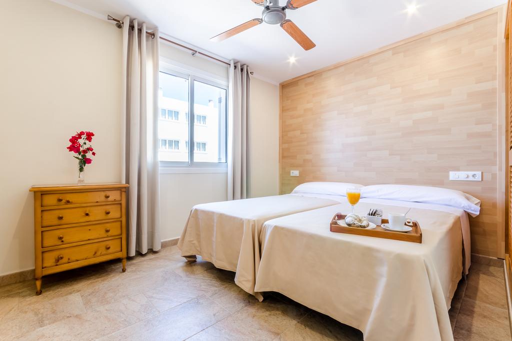 1 Bedroom, Single