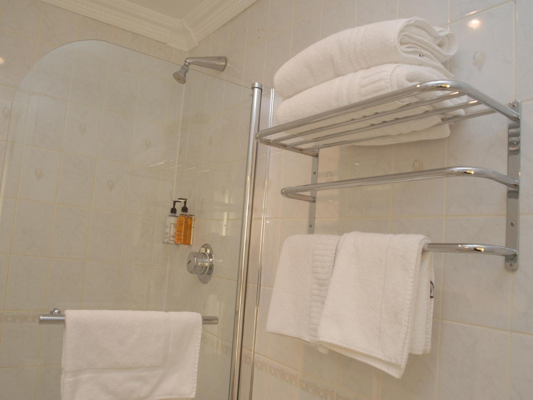 Gatwick Cambridge Hotel 53/53