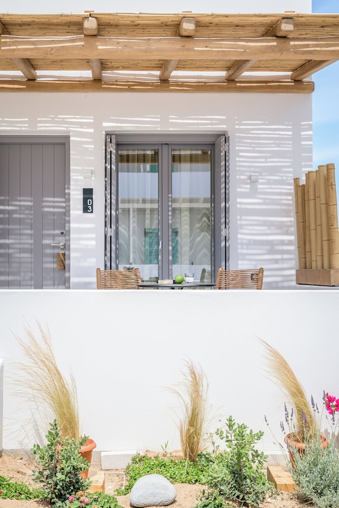 Nove Milos Luxury 4/50