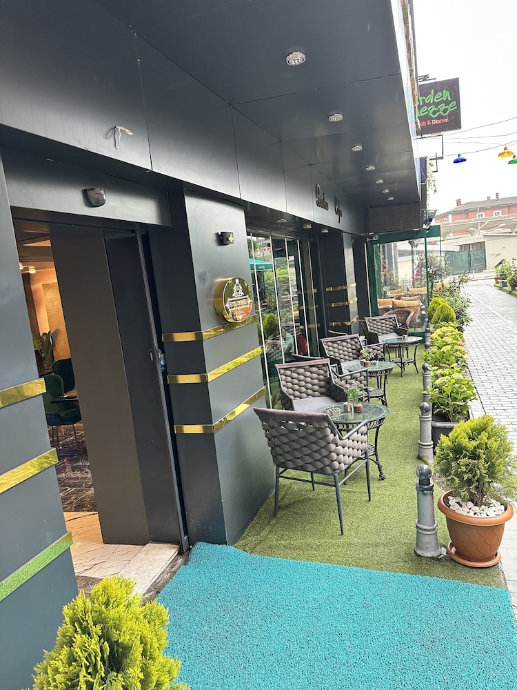 HURRIYET HOTEL 38/47