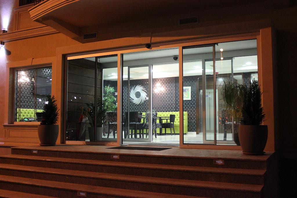 VILLA MILAS 3/22