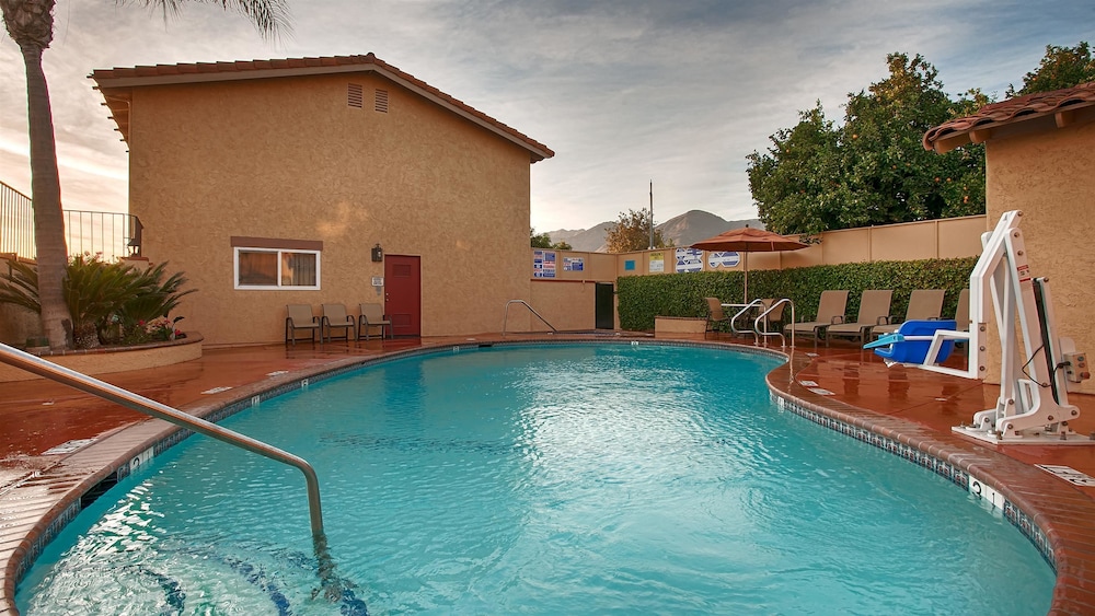 Best Western La Posada Motel 7/54