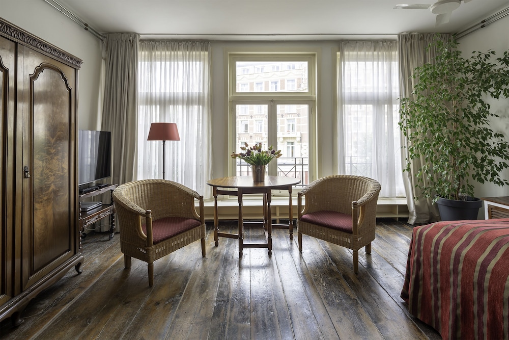 Amsterdam House Hotel 31/47