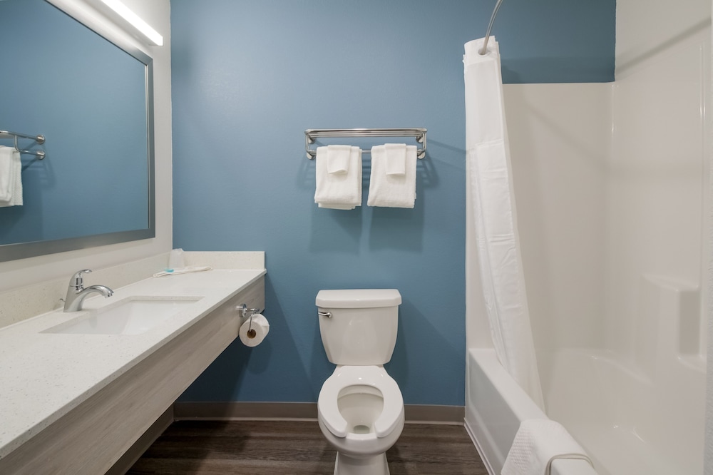 WoodSpring Suites Wixom - Novi 41/47