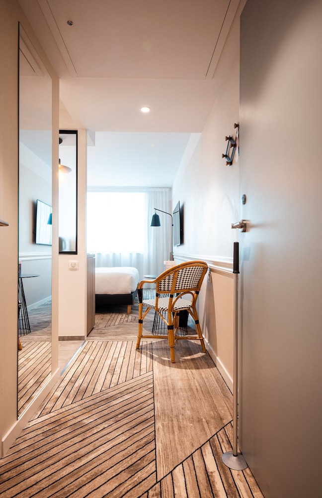 The Originals Boutique, Hotel Maison Montmartre Paris Les Puces 22/48