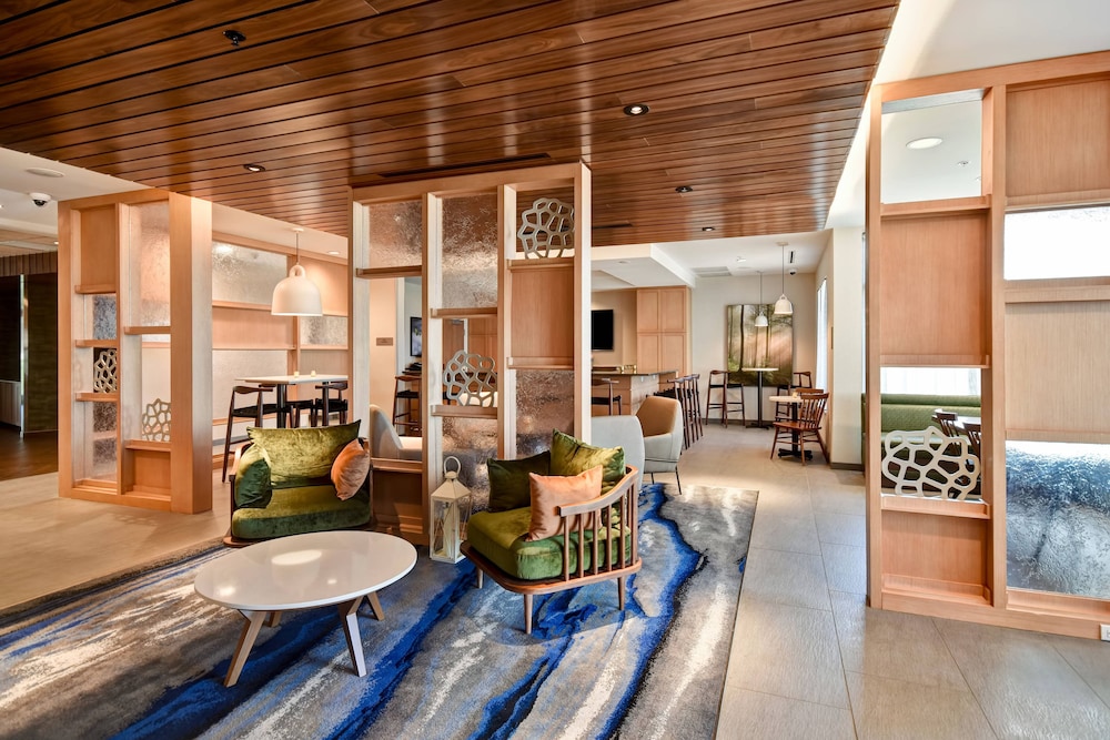Fairfield Inn & Suites By Marriott Plymouth 48/54