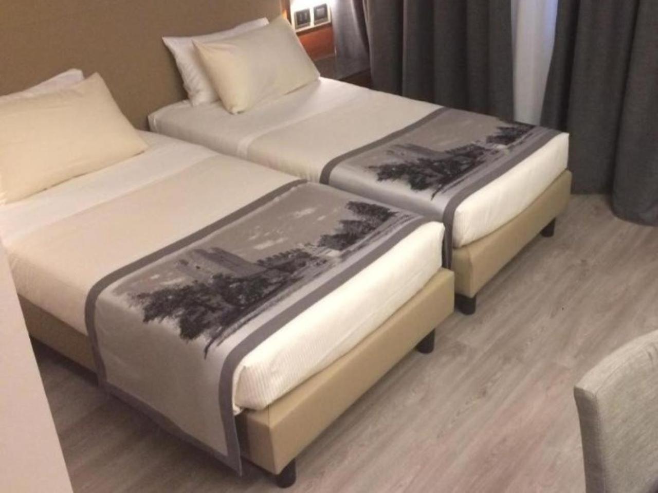 Room, Single Bed, Albergo Roma, Bw Signature Collection 4/5