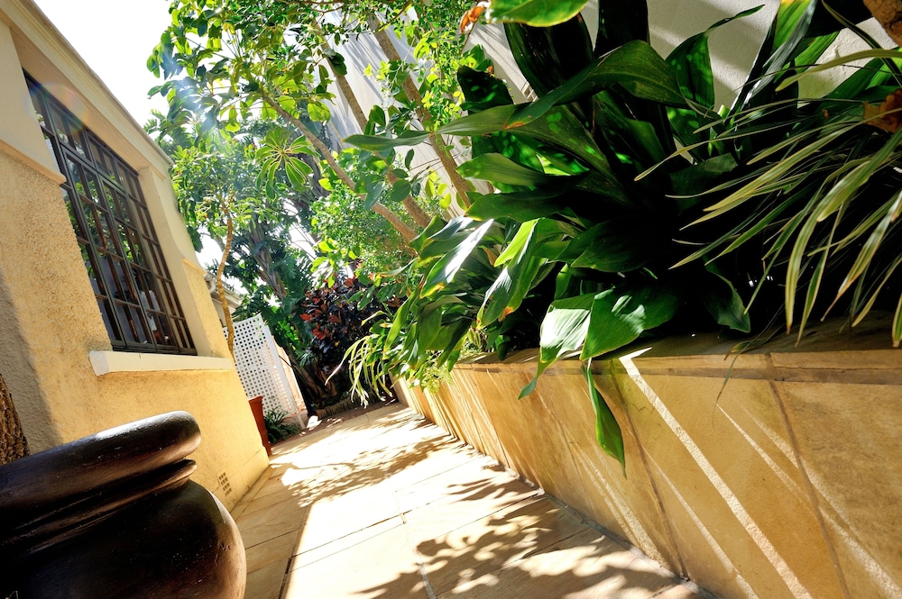 Beachwalk Bed And Breakfast 29/35