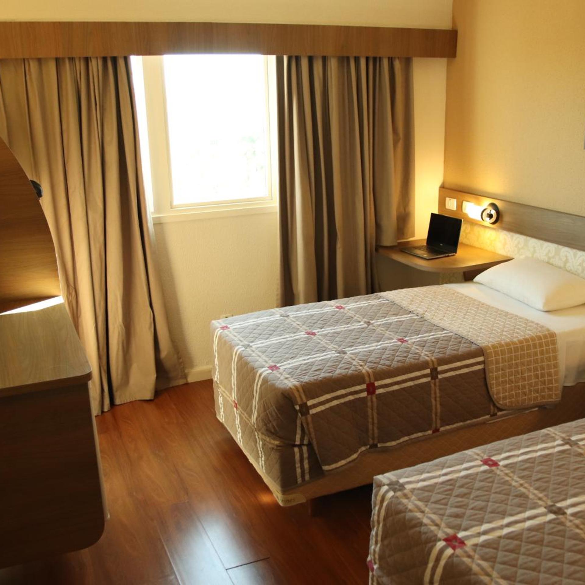 HOTEL 10 PALMAS 14/53