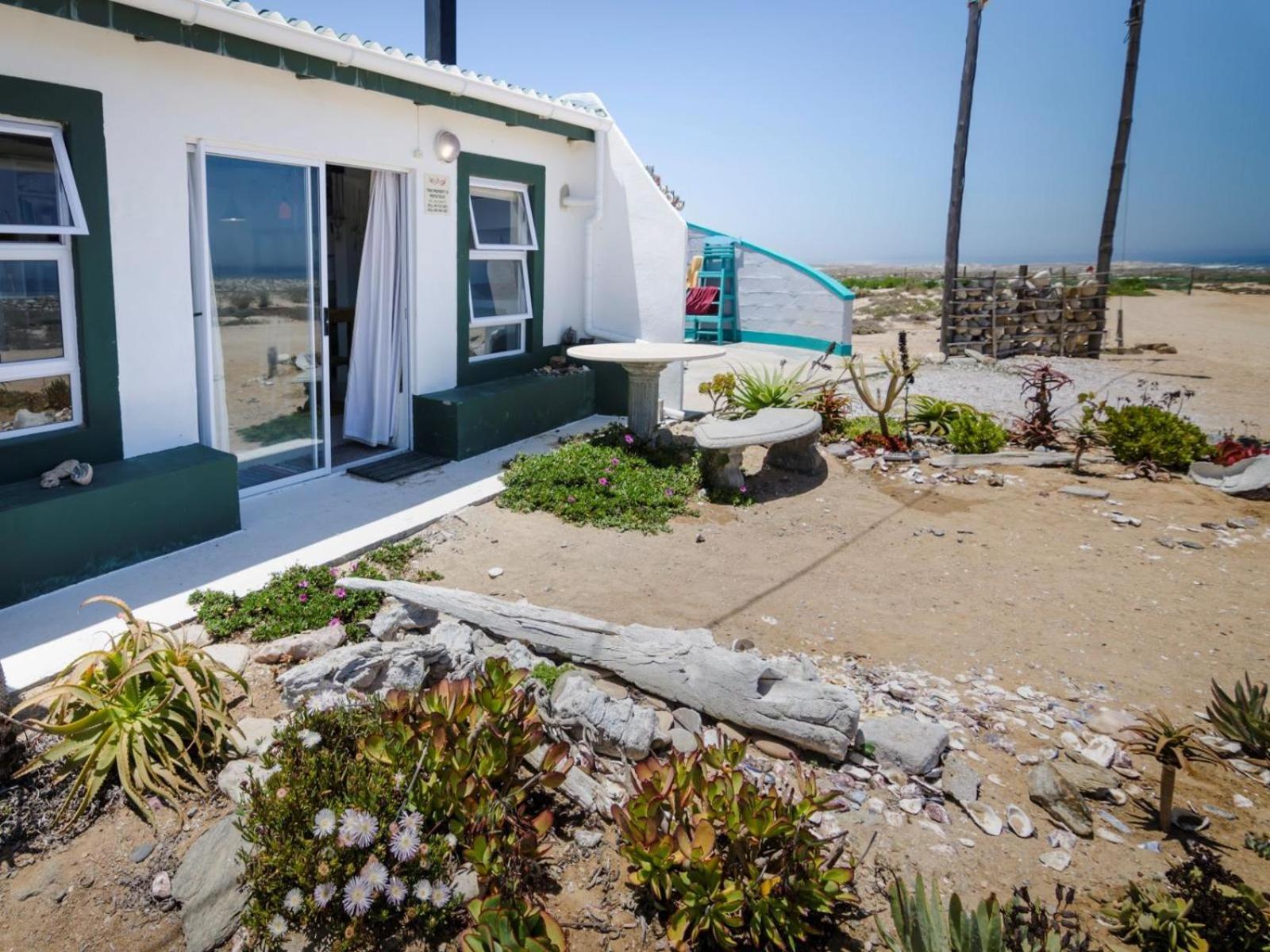 Beach Cottage Kleinzee 2/11