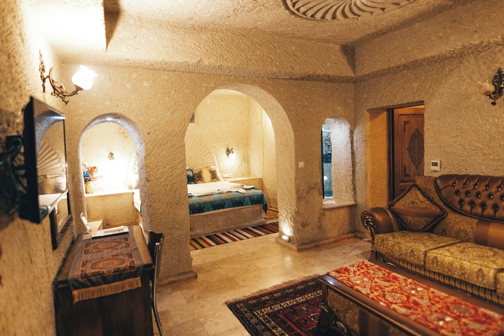Goreme Valley Cave House 20/50