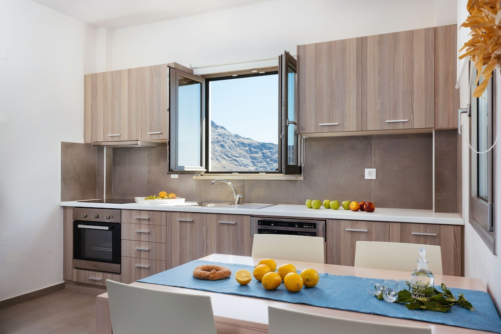 Sea View Luxury Apartment 9/41