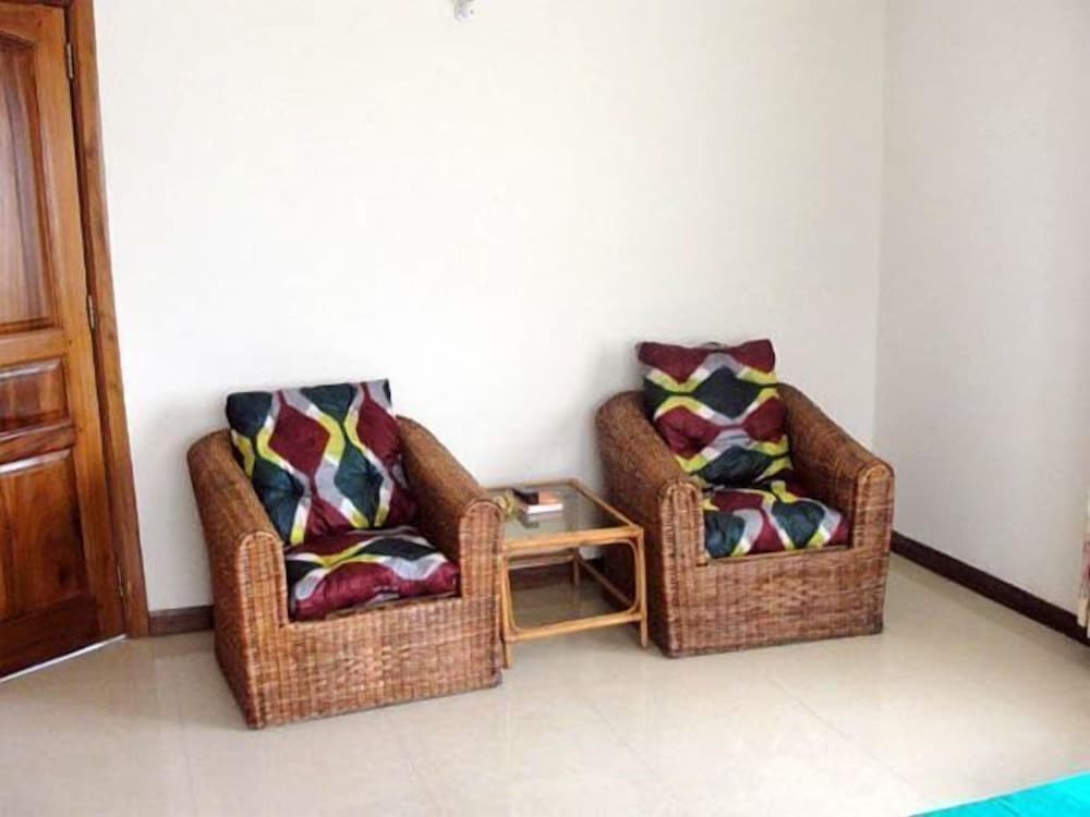 Calabash Green Executive Apartments 15/29