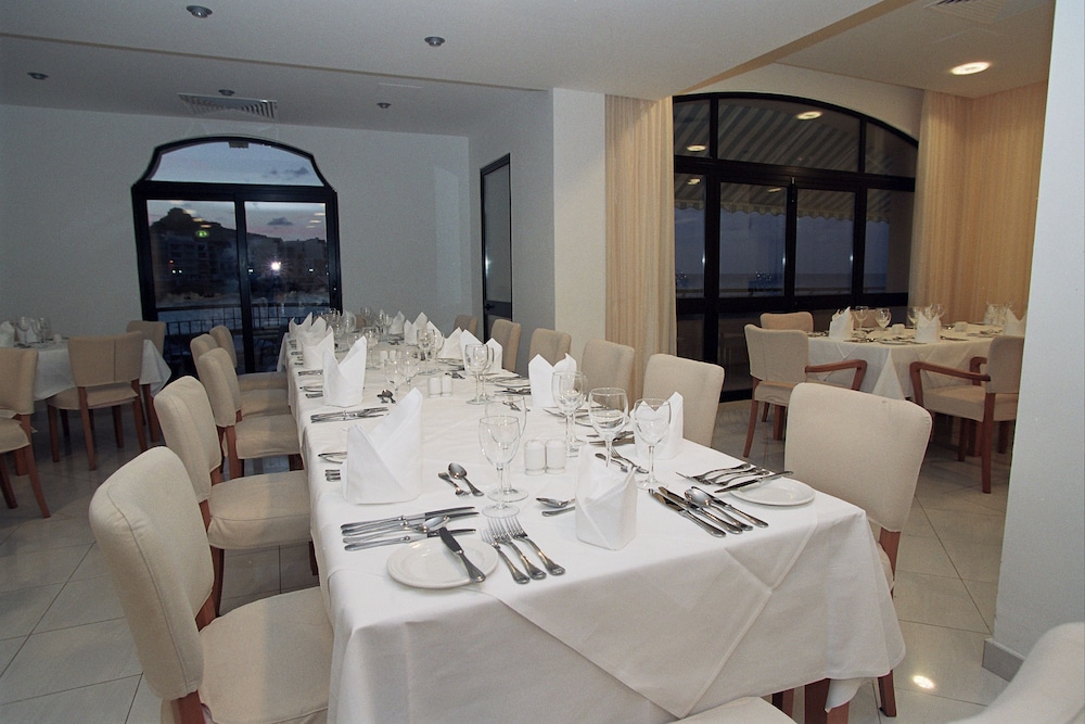 Hotel Calypso 37/48