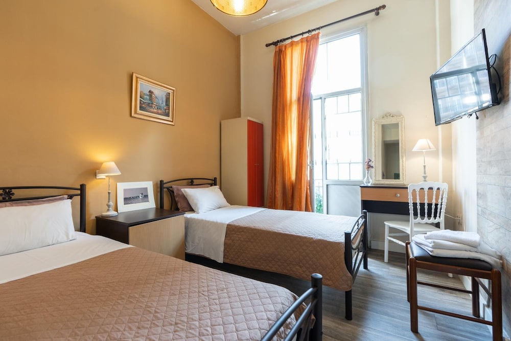 Alexandria Hotel 22/50