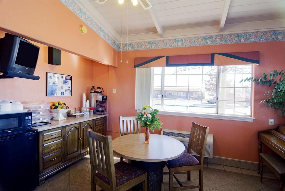 Oroville Value Suites 11/16