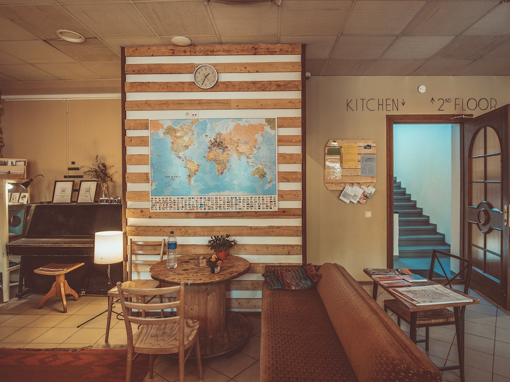 Downtown Forest Hostel & Camping 44/50