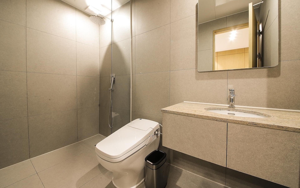 Nestly Hotel Seomyeon 58/61