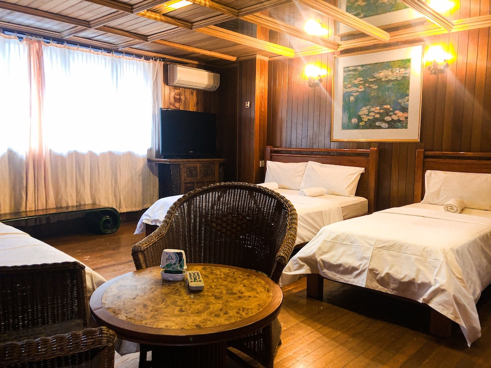 Hotel O I.villa Inn 32/56