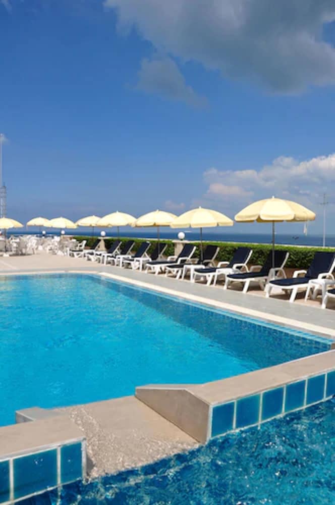 Flipper Lodge Hotel Pattaya 43/48