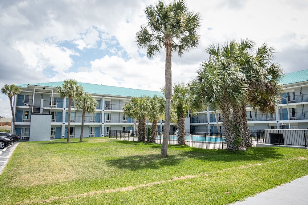 Motel6 Altamonte Springs, FL 44/50