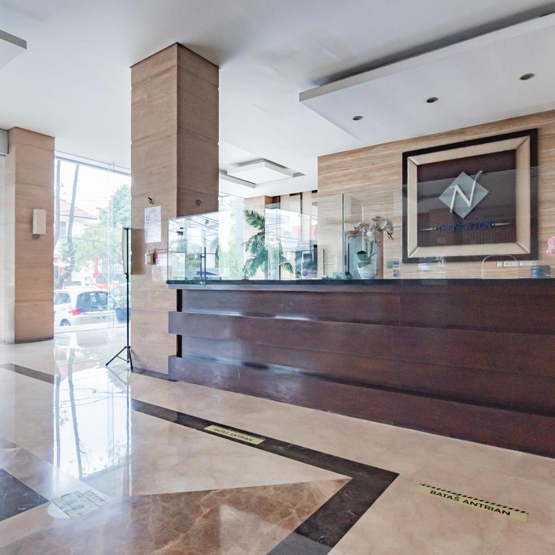 Urbanview Hotel Newton Riau Bandung 11/55