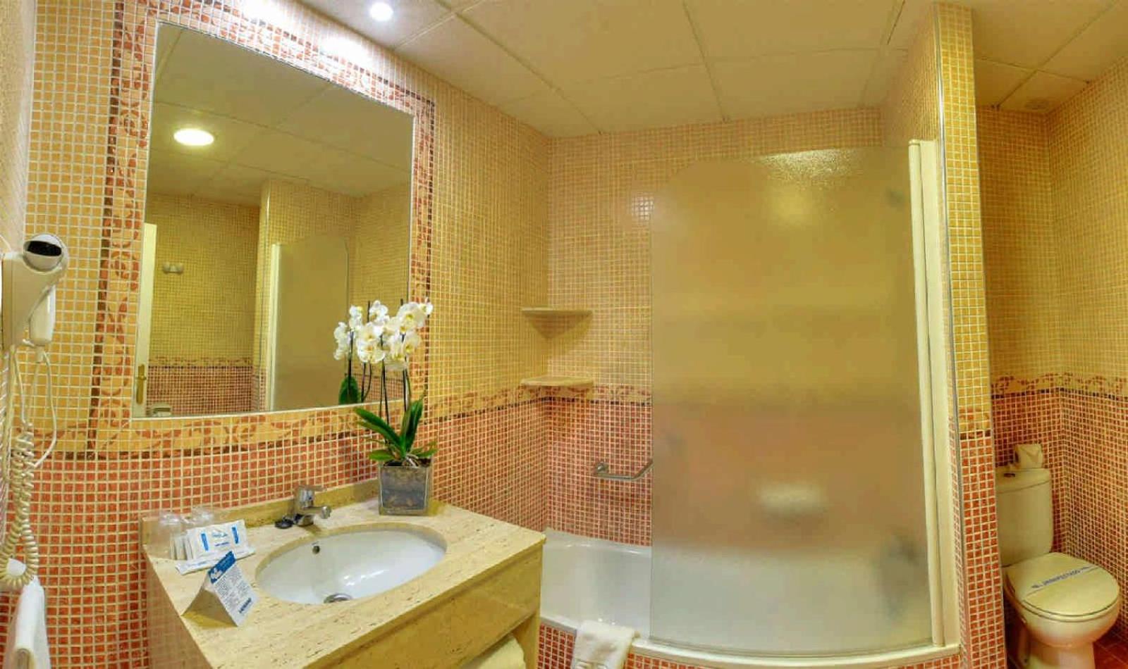 Hotel Spa Entremares 49/50
