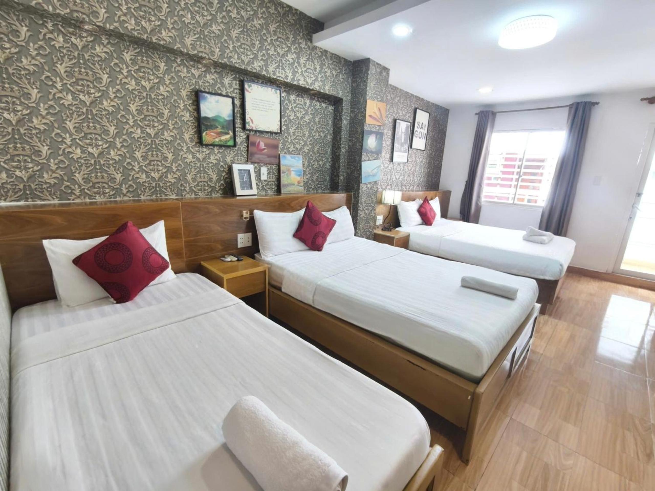 Superior, Family, Twin Beds, 2 Queen Beds, Ailen Garden Hotel 2/10