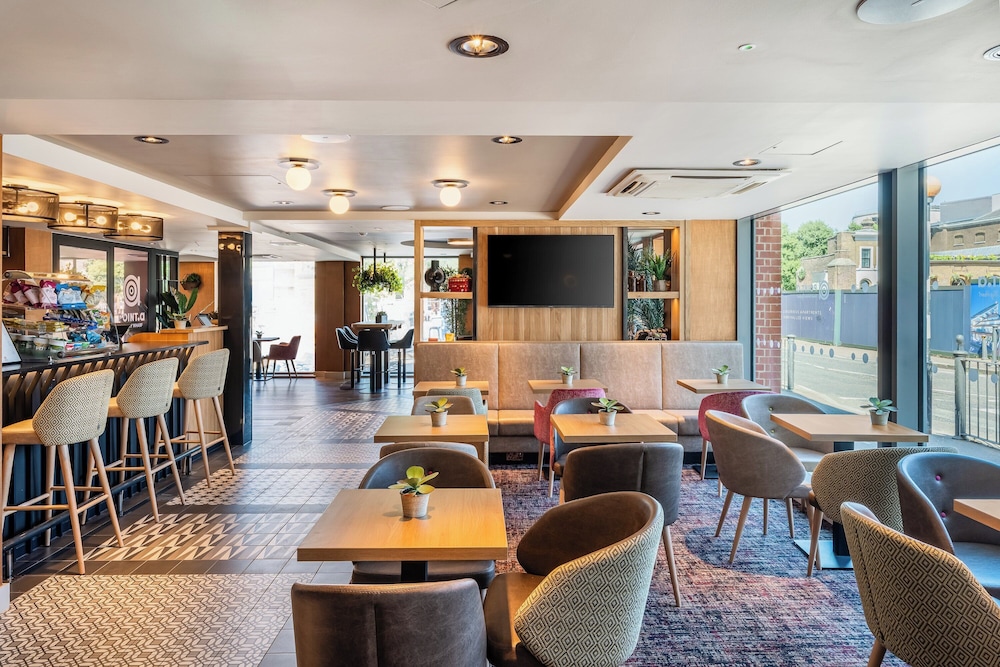 Point A Hotel London Canary Wharf 45/61