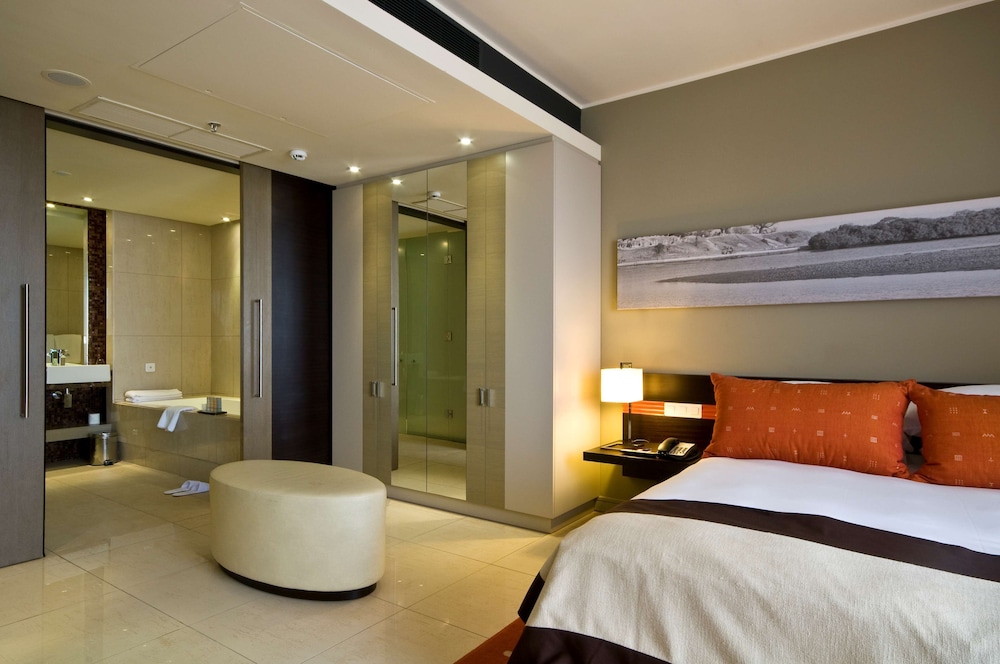 Noom Hotel Dakar Sea Plaza, a member of Radisson Individuals 13/75