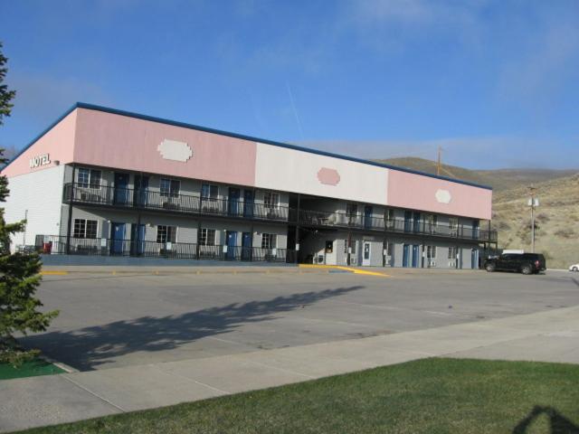 Little Bear Motel 2/43