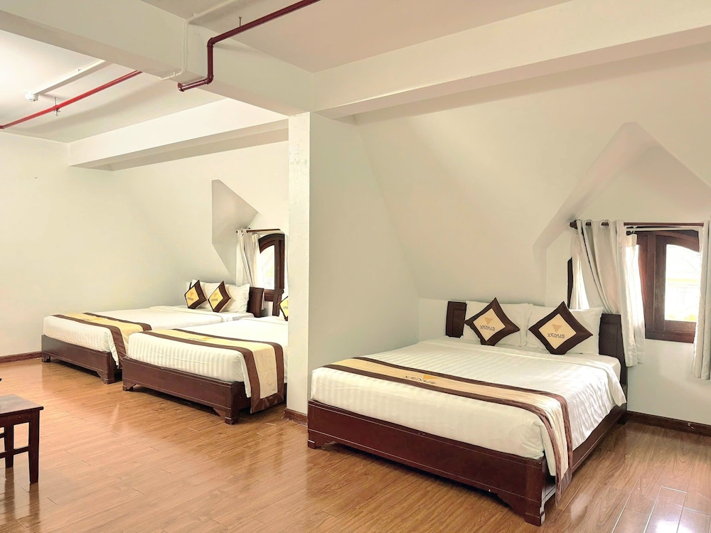 Venus Hotel - Massage & Sky Bar 11/43