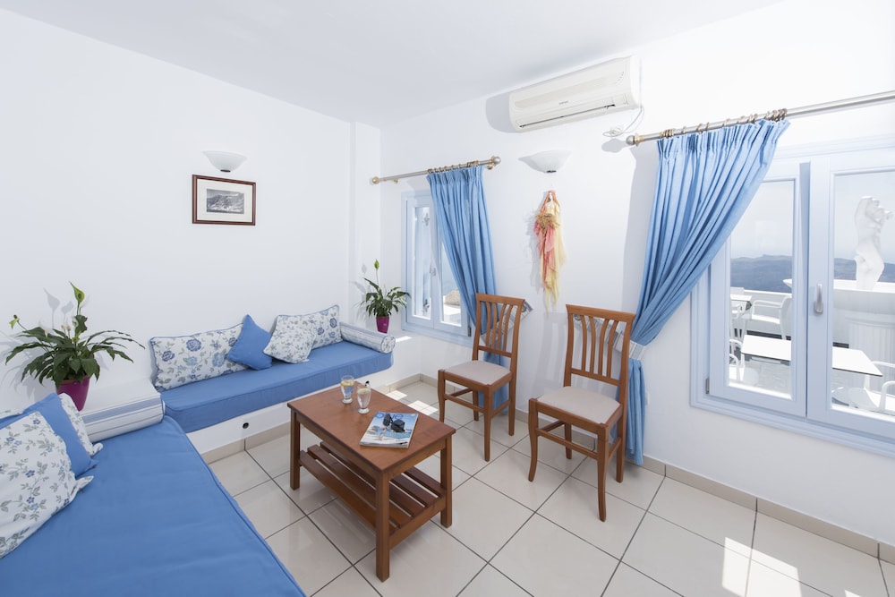 Kastro Suites 55/78