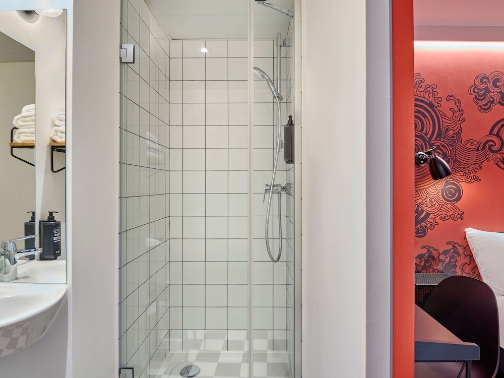 Ibis styles Paris Gare de l'Est Magenta 25/70