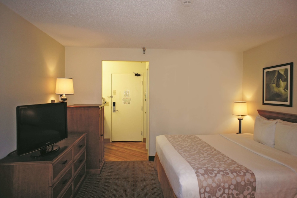 La Quinta Inn And Suites By Wyndham Tampa Brandon West 25/53