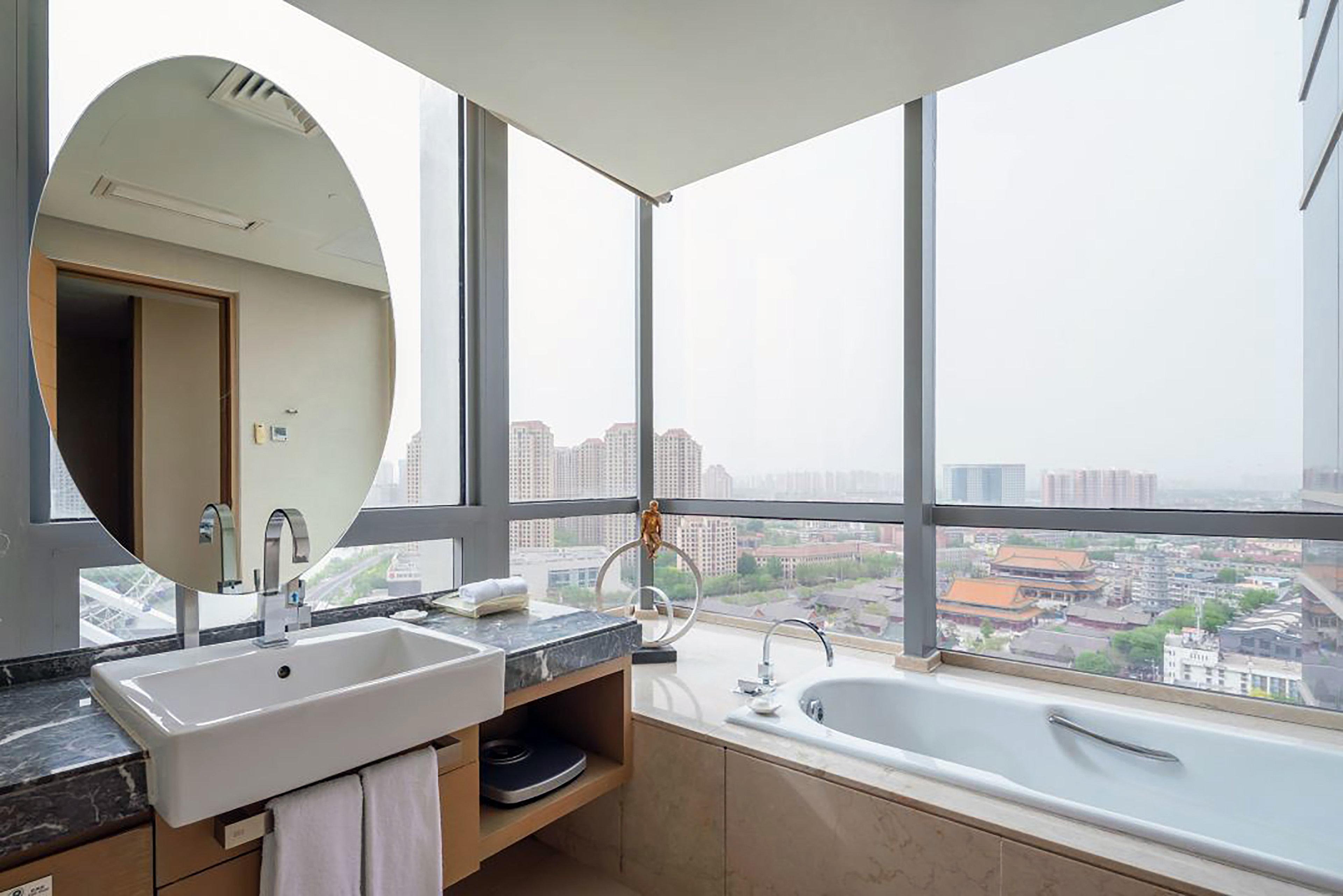 1 Bedroom, Suite, Tj Eye View